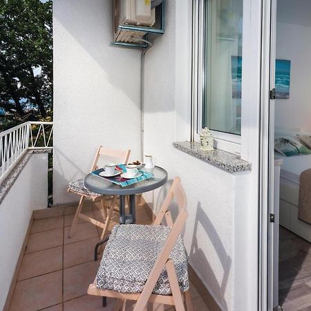 1 Bedroom Gorgeous Apartment In โอปาติยา ภายนอก รูปภาพ